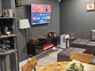 Stylish 4BR Haven Near AUC and Downtown ATL - 2