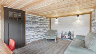 Lake Waterfront Craftsman Modern - 5