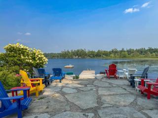 Private Lakefront Cottage Living on Muldrew Lake - 9