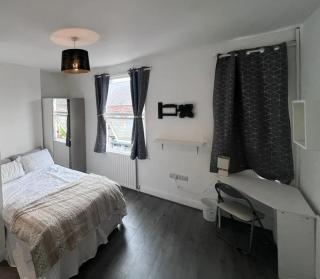 Stylist Ensuite room at 2nd Floor - 0