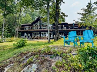 Private Lakefront Cottage Living on Muldrew Lake - 7