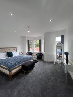 The Central Haven - 0