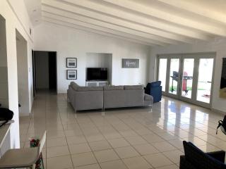 Family Beach House with an Amazing Ocean View - 0