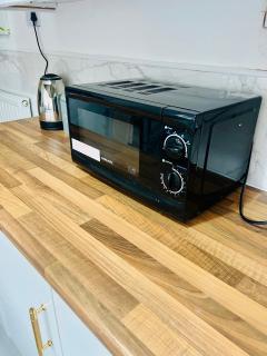 Walsall Comfort Home 3Bedroom Retreat Sleeps 6 - 3