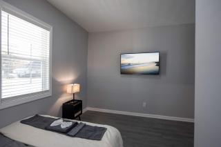 4 Min to Downtown - 11 to Elon - Washer and Dryer - 9