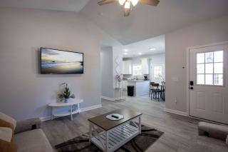 2 Min to Downtown - 9 to Elon - Fast Wi-Fi - 0