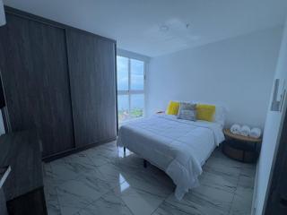 Balboa Avenue Sky Suites - 7