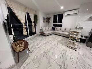 Balboa Avenue Sky Suites - 4