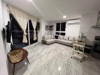 Balboa Avenue Sky Suites - 3