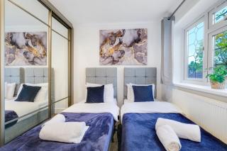 Isher 3 Bedroom, 2-Bathroom House with Parking - 2