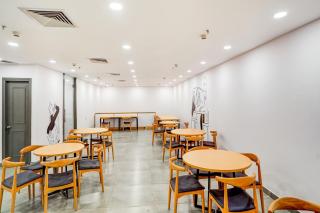 Super Townhouse Sector 19 Fun Republic Mall Indiranagar - 4