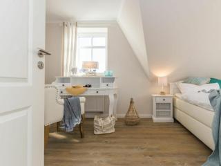 Holiday home in Zingst with swimming pool - 3