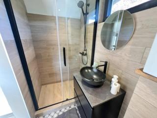 Charming caravan designed for two people - 9