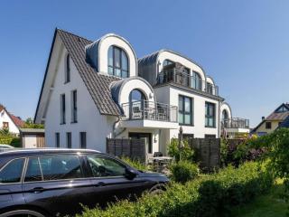 Whispering waves - 8