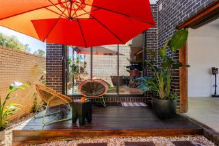 Stylish Modern Family Living - 6