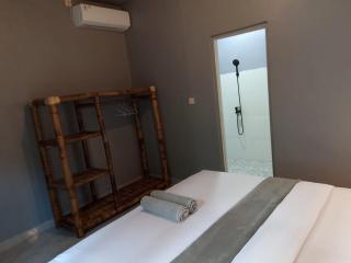 sunshine Homestay - 8