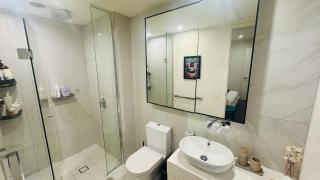 Luxe 2B2B Pool, Balcony, BBQ, Garden in Melbourne - 3