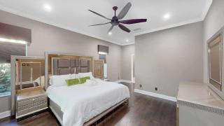 The Riverview Estates Sauna And Heated Pool - 6