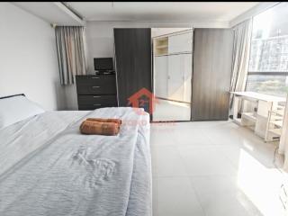 Newly Apt taman Rasuna 3BR Pool, Wi-Fi, Netflix - 1
