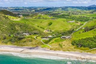 Private Beach Access - Mangawhai - 8