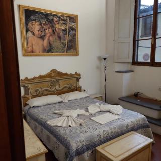 A stone's throw from the Duomo - 1