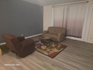 Beautiful TowneHome - 2 bedroom and projector - 5