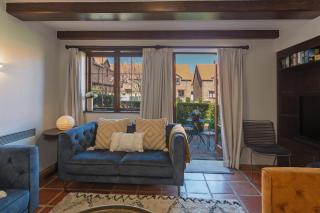 Monaco Shores Apartment - 4