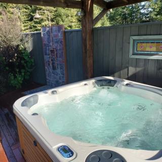 Redwood Valley B and B Caravan Retreat - 1