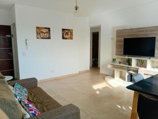 Hermoso departamento céntrico con cochera opcional - 2