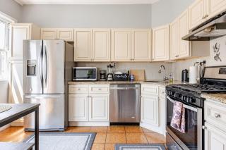 Free Parking -5 Guests- 30 min to NYC - 4