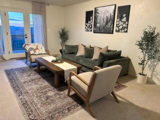 Relax Under the Stars, Best view in town , Yosemite House with Firepit, Hot Tub, Game Room & Pool table - Oakhurst - 6