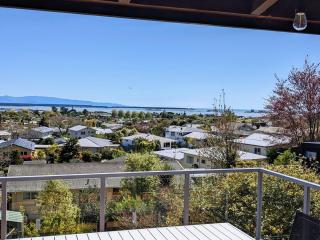 Richmond Views - Holiday Home - 9