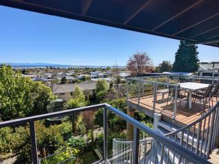 Richmond Views - Holiday Home - 3