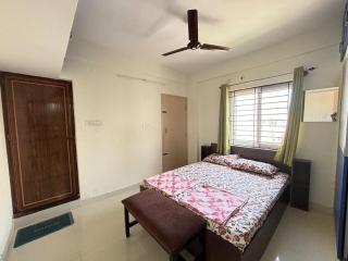 Ideal 2BHK for Families & Work Trips - 8