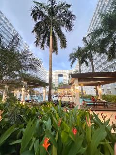 Shell Residences MOA Complex by Paul - 3