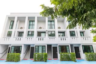 Phuket Leisure Time Hotel - 5