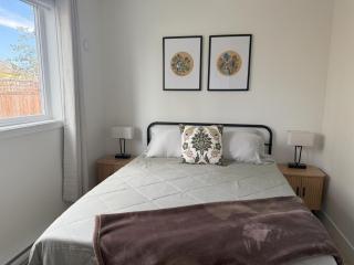 Cozy Retreat for City & Nature Adventures - 2