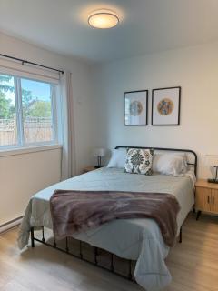 Cozy Retreat for City & Nature Adventures - 1