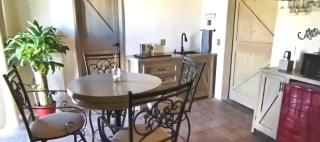 Elegant & Stylish in the Downtown - 4