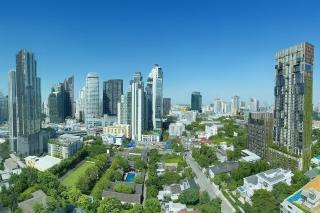 Thonglor Next to BTS Modern Condo - Fitness gym with full view - 3