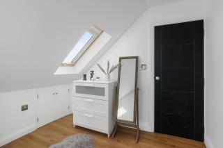 Maison Hammoud, Luxury Rooms in Wembley - 3