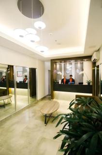 Travelite Express Hotel - 1