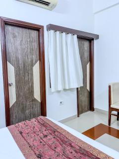 Hotel The Golden View - 9