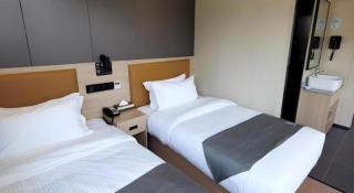 Green Tree Inn Express Tangshan Kaiping District Government - 7