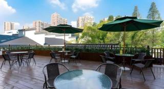 Vienna Hotel Wuhan Guobo Jiangang Metro Station - 6