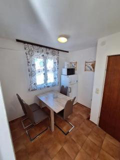 Cosy Apartment in Vir with Mountain View, 35 m² - 6