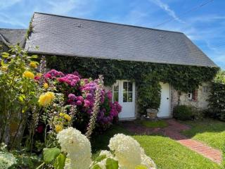 Holiday home in Houtteville with garden - 0