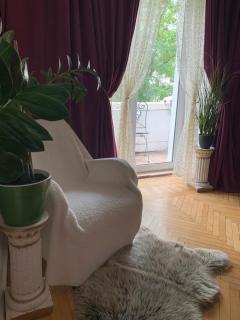 Квартира з балконом в центрі на Утьосова - 8