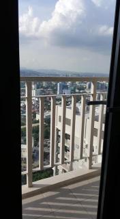 1bedroom suite 50th floor with balcony and bathtub - 1