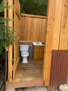 Secluded Safari Tent Perfect for a Glamping Getaway near Blue Lake, California - 4